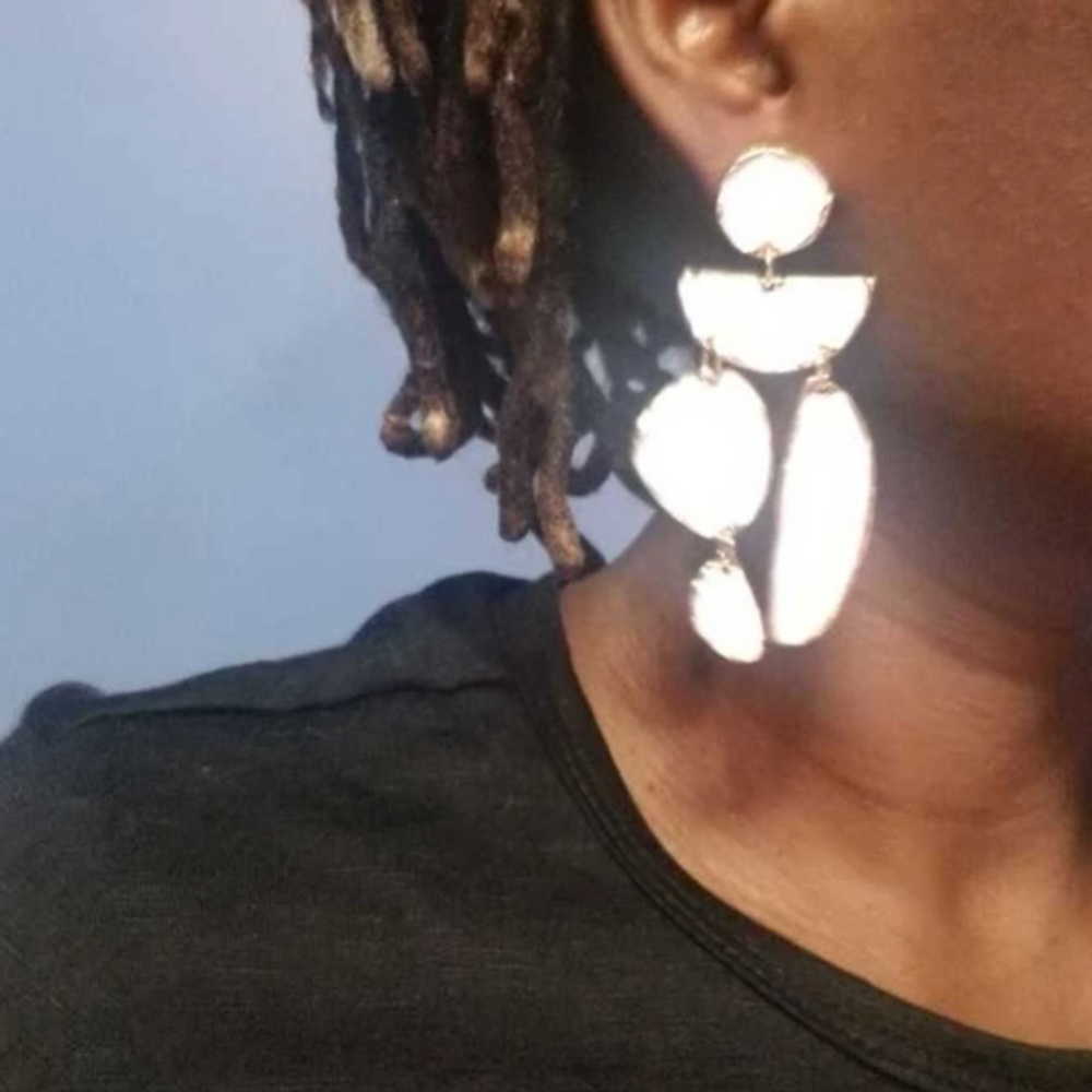 GoddessStyle Glam Gold & White Enamel Dangle Drop Lightweight StatementEโฆ - Picture 9 of 16